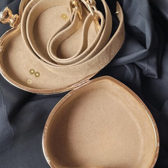 Clutch - Picture 8 of 8